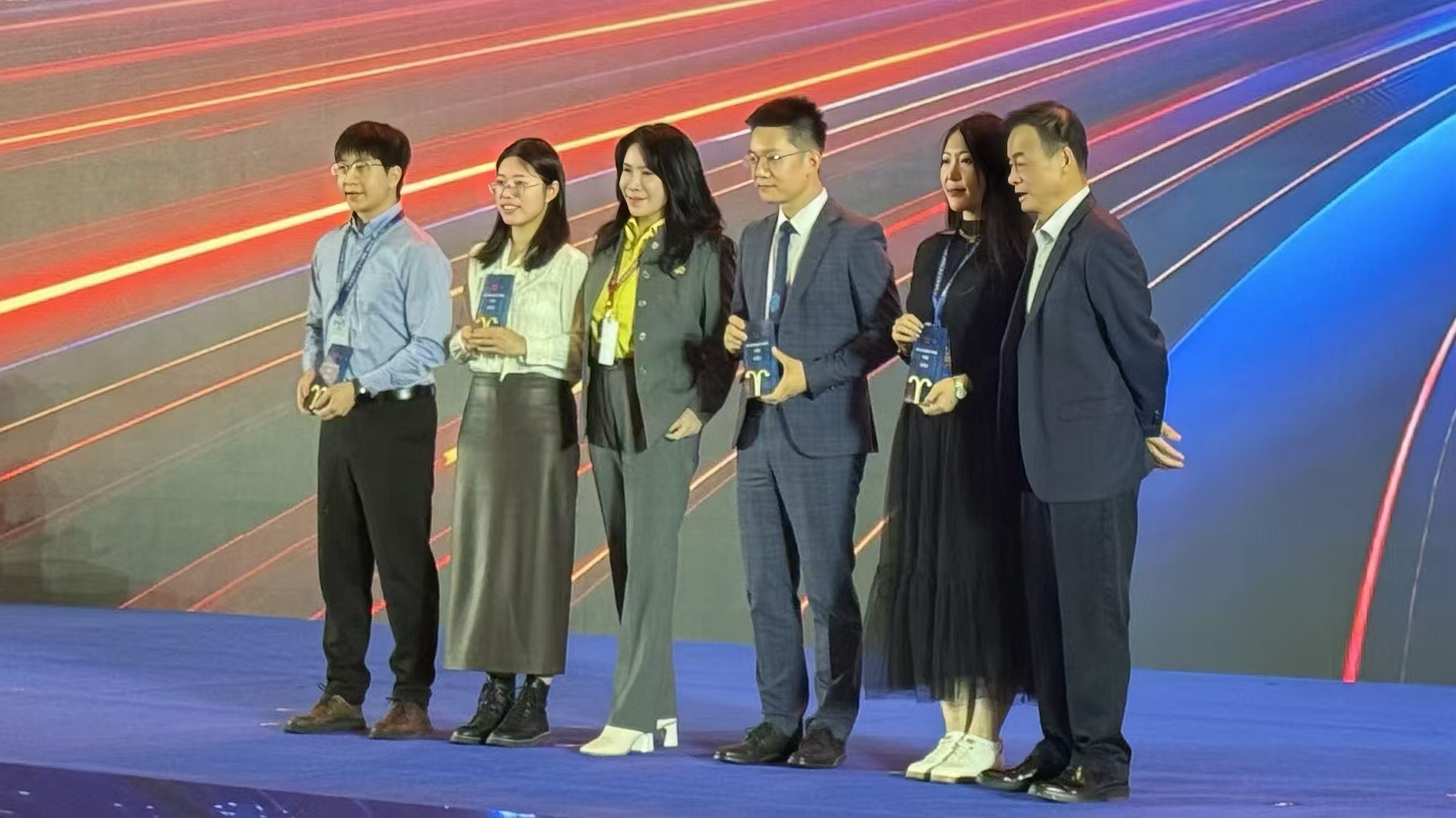 ͷ | jdbվ³Ȩϯ2024֤ȯʱ²Ʋ־ʦ佱 